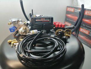 Комплект ГБО 4 Stag QMax Basic Tomasetto Nordic форсунки Valtek на 6 циліндрів балон 42л під запаску 00173 фото