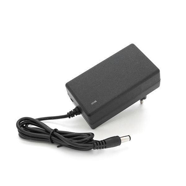 Зарядний пристрій для акумуляторів Li-ion 25,2V2A, штекер 5.5*2.5, індикація -YT42348 фото