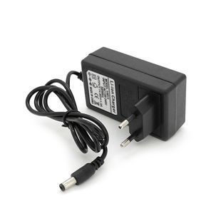 Зарядний пристрій для акумуляторів LiFePo4 12V(14,6V),4S,1.5A,штекер 5,5*2,5,з індикацією,BOX -YT33281 фото