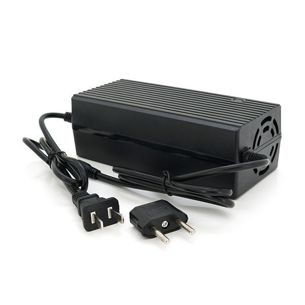 Зарядное устройство Jinyi для аккумуляторов LiFePo4 60V(73V),20S,3A,штекер 5.5*2.5,с индикацией,BOX -YT22397 фото