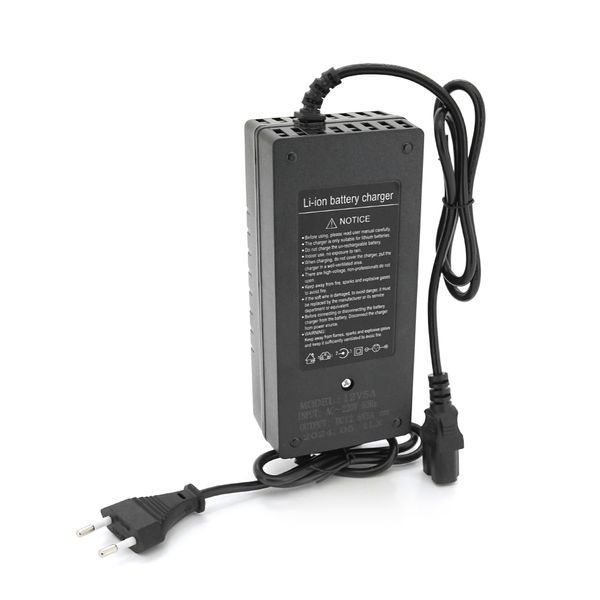 Зарядний пристрій для акумуляторів Li-ion 12V (12,6V), 5A, штекер 3-pin, LED-індикація -YT36755 фото