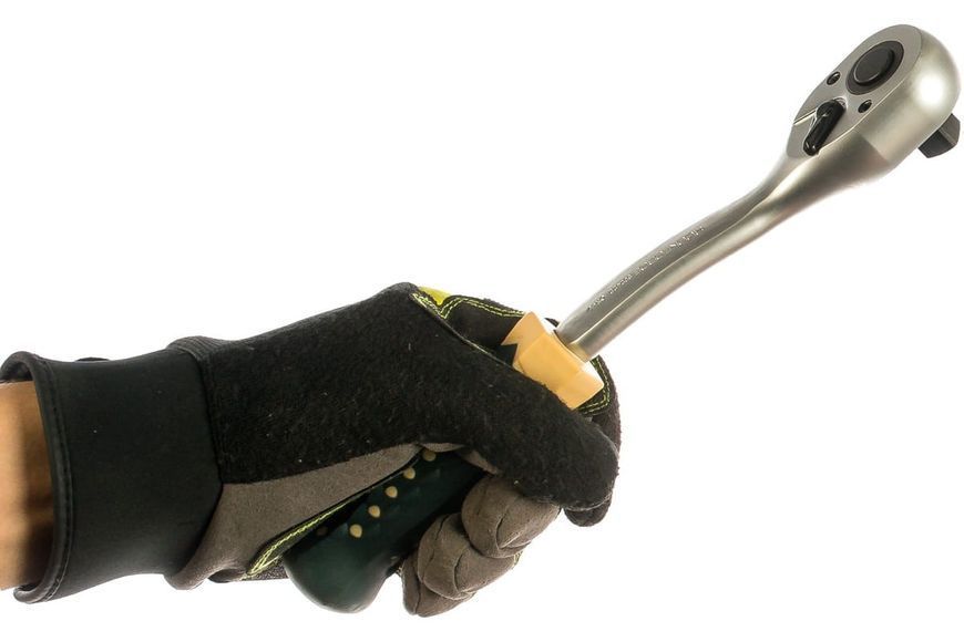 Трещотка реверсивная усиленная изогнутая с резиновой ручкой 1/2" (72зуб.) ROCKFORCE RF-802422 17877 фото