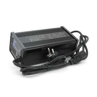 Зарядний пристрій для акумуляторів Li-ion 60V(71,4V),17S,12A, 720Вт. штекер Triangle plug (T-tipe/C13/IEC). 185x88x60mm 2,2 кг -YT37028 фото