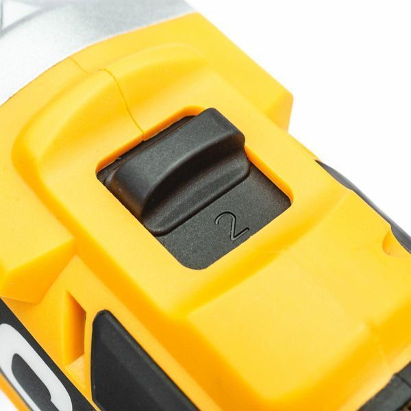 Безщіткова ударна дриль-шуруповерт (JCB-BLCD-BE) 18V, max 65Nm в комплекті із зарядним пристроєм (JCB-18VFC-E) 2.4A та батареєю 57235 фото