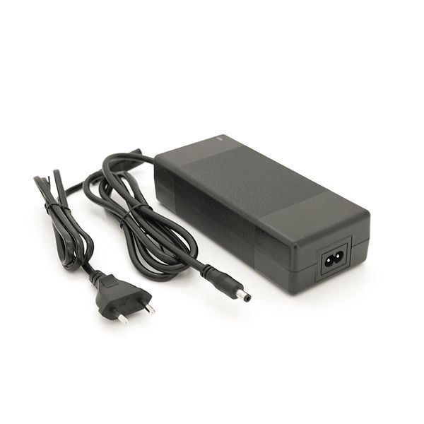 Зарядная станция Optonica B600-A1. Емкость 512Wt/h, Мощность 600W. Out:2xAC230, 2хDC13.3V/10A, USB-3x5V/2.4A, Type-C 100W(PD), 290х210х204мм. 7.9кг -YT38201 фото